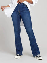 Full Size High-Waisted Flare Jeans Plus Size - kinko