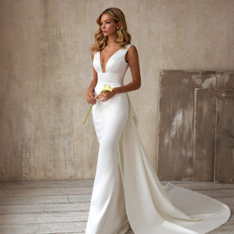 Sexy V-Neck Sleeveless Tail Wedding Dress Long Dress - kinko