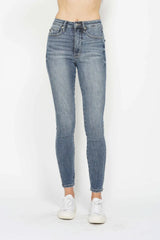 Judy Blue Full Size Tummy Control Contrast Wash Skinny Jeans - kinko