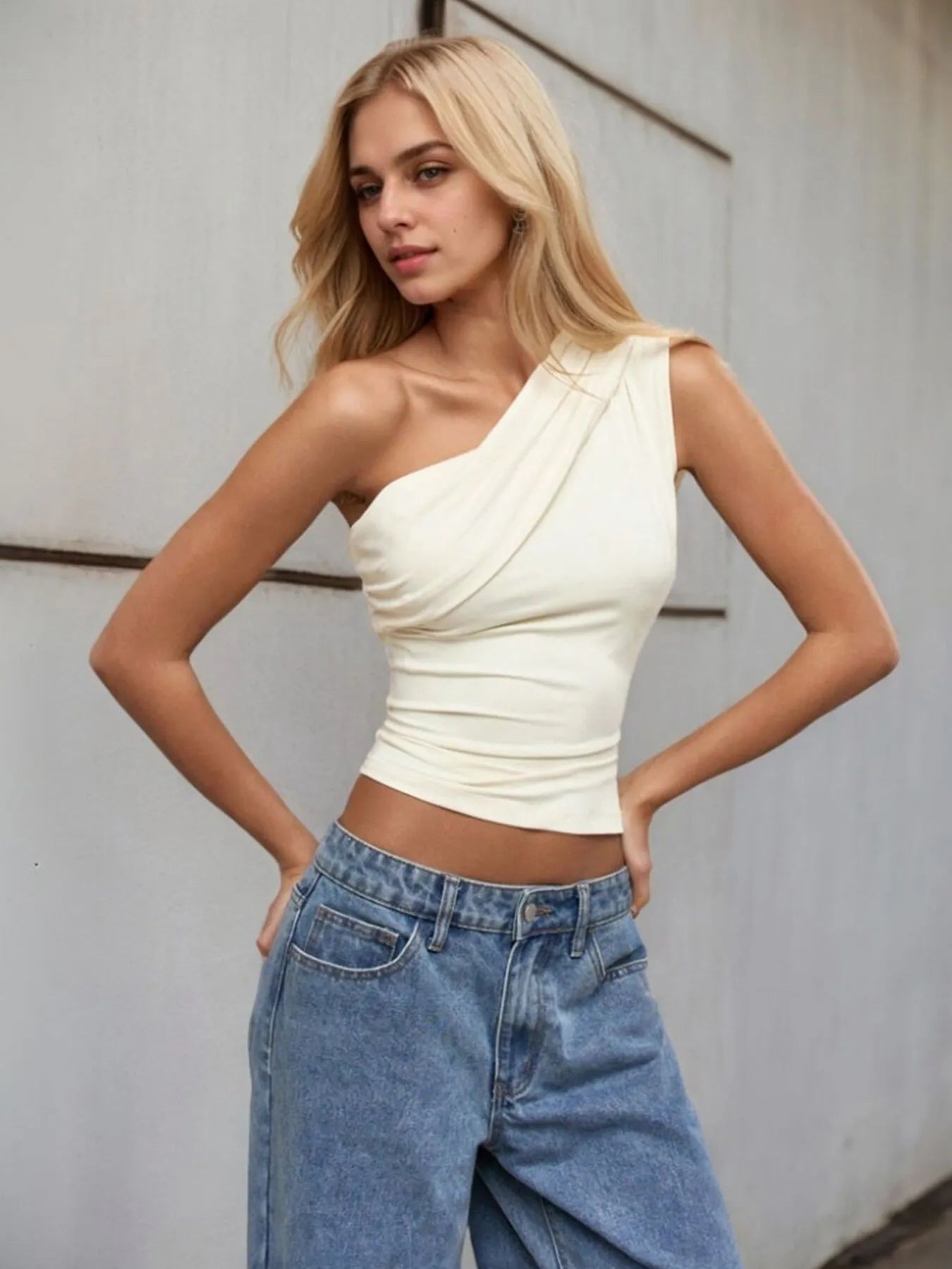 One-Shoulder Tank Top - kinko