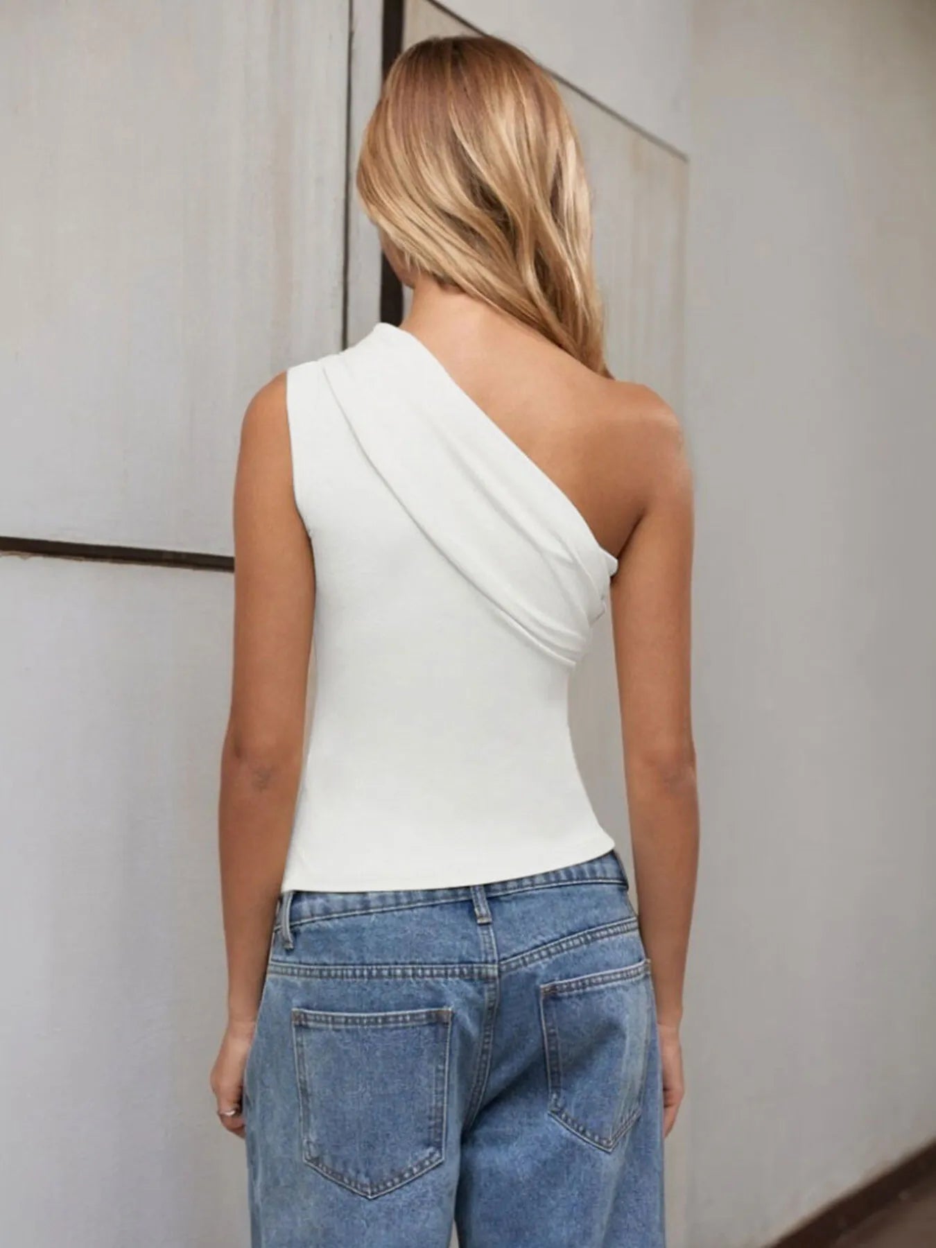 One-Shoulder Tank Top - kinko