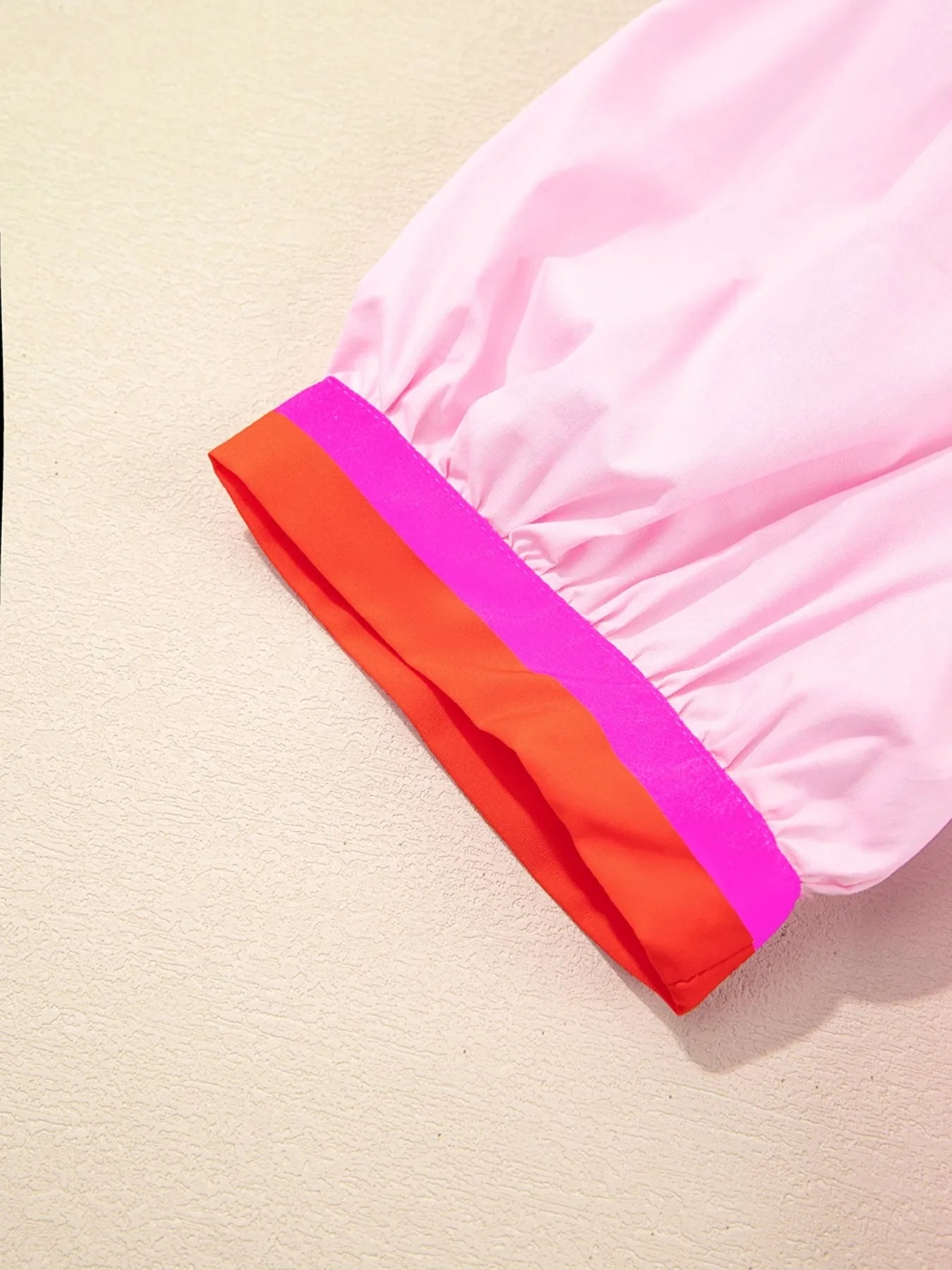 Contrast Trim Notched Short Sleeve Blouse - kinko