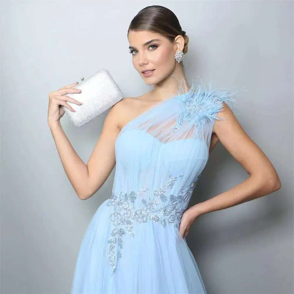 Blue One-shoulder Feather Wedding Dress - kinko