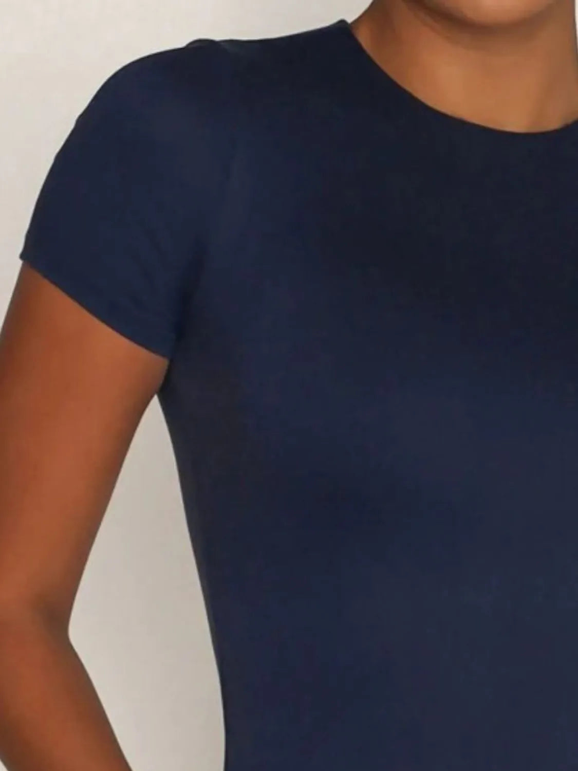 Round Neck Short Sleeve Swim Top - kinko