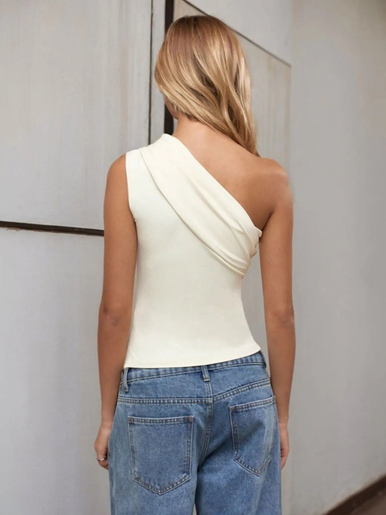 One-Shoulder Tank Top - kinko