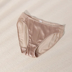 Women's Fashion and Sexy New Style Detachable Breathable Natural Mulberry Silk Underwear Set Sexy French Triangle Cup Underwear