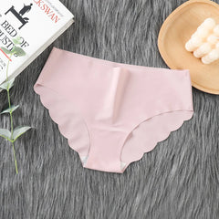 4PCS Seamless underwear for women, solid color breathable mid-waist triangle pants, sexy and comfortable wavy bikini underwear