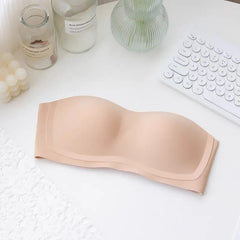 Underwear for Women with Small Bust: Padded, Thin, Strapless, Side-Supporting, Breathable Bandeau, Wrap-Style, Backless Bra