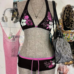 2025 New Chic Split Bathing Suit Y2k Vintage Flower Pattern Bikini Set Swimsuit Women Halter Triangle Lace Up Shorts Sexy Bikini