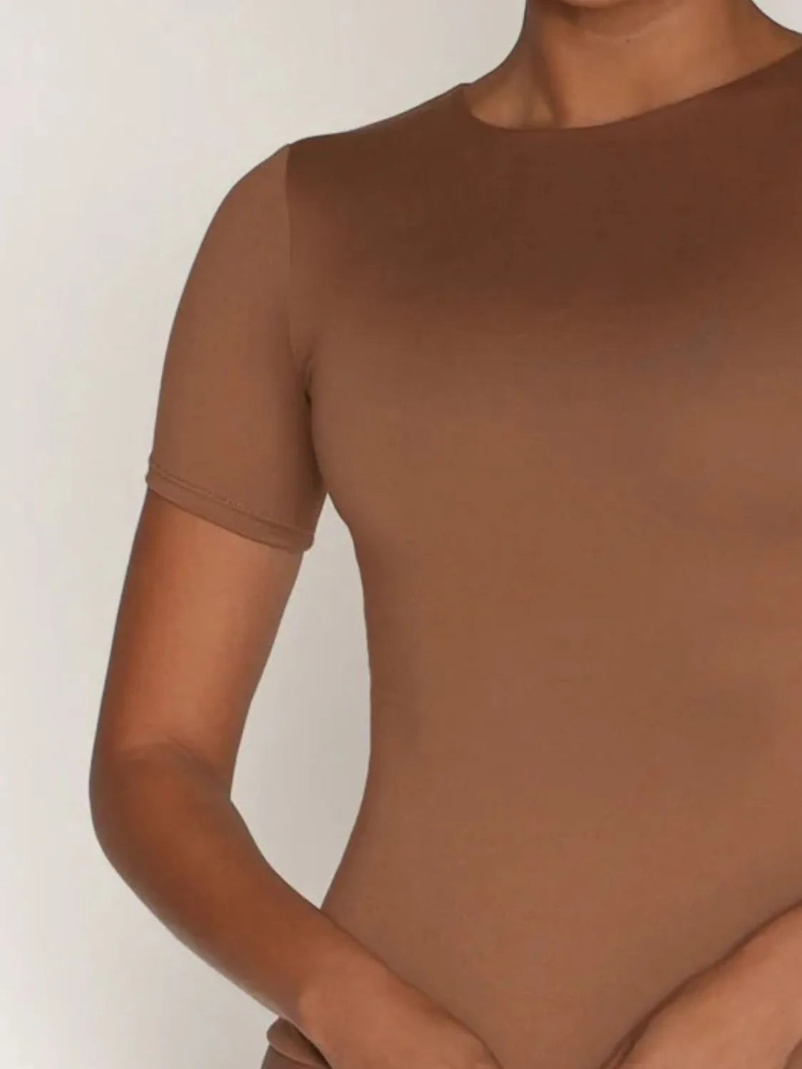 Round Neck Short Sleeve Swim Top - kinko