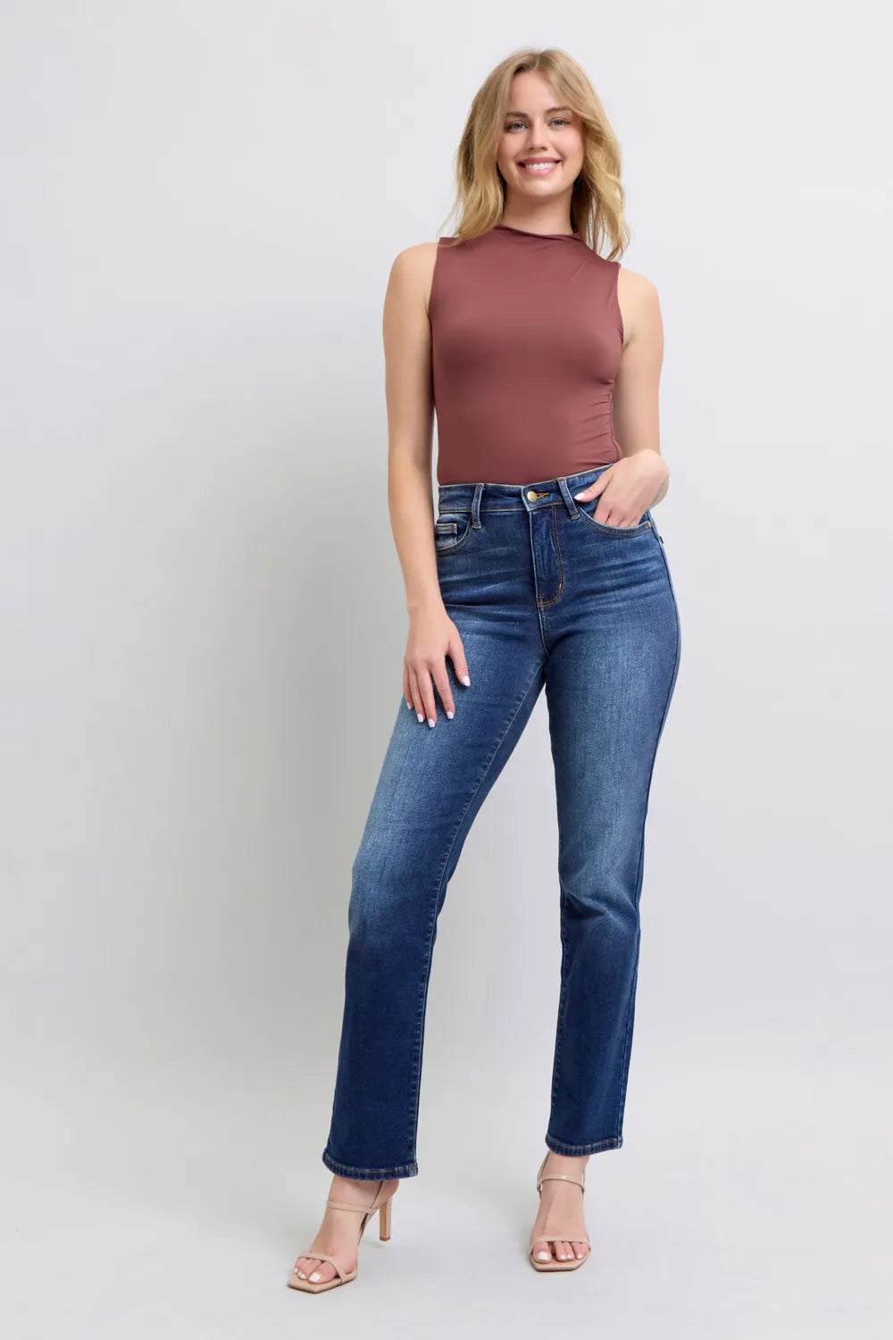 Judy Blue Full Size Washed Straight Leg Jeans with Pockets - kinko