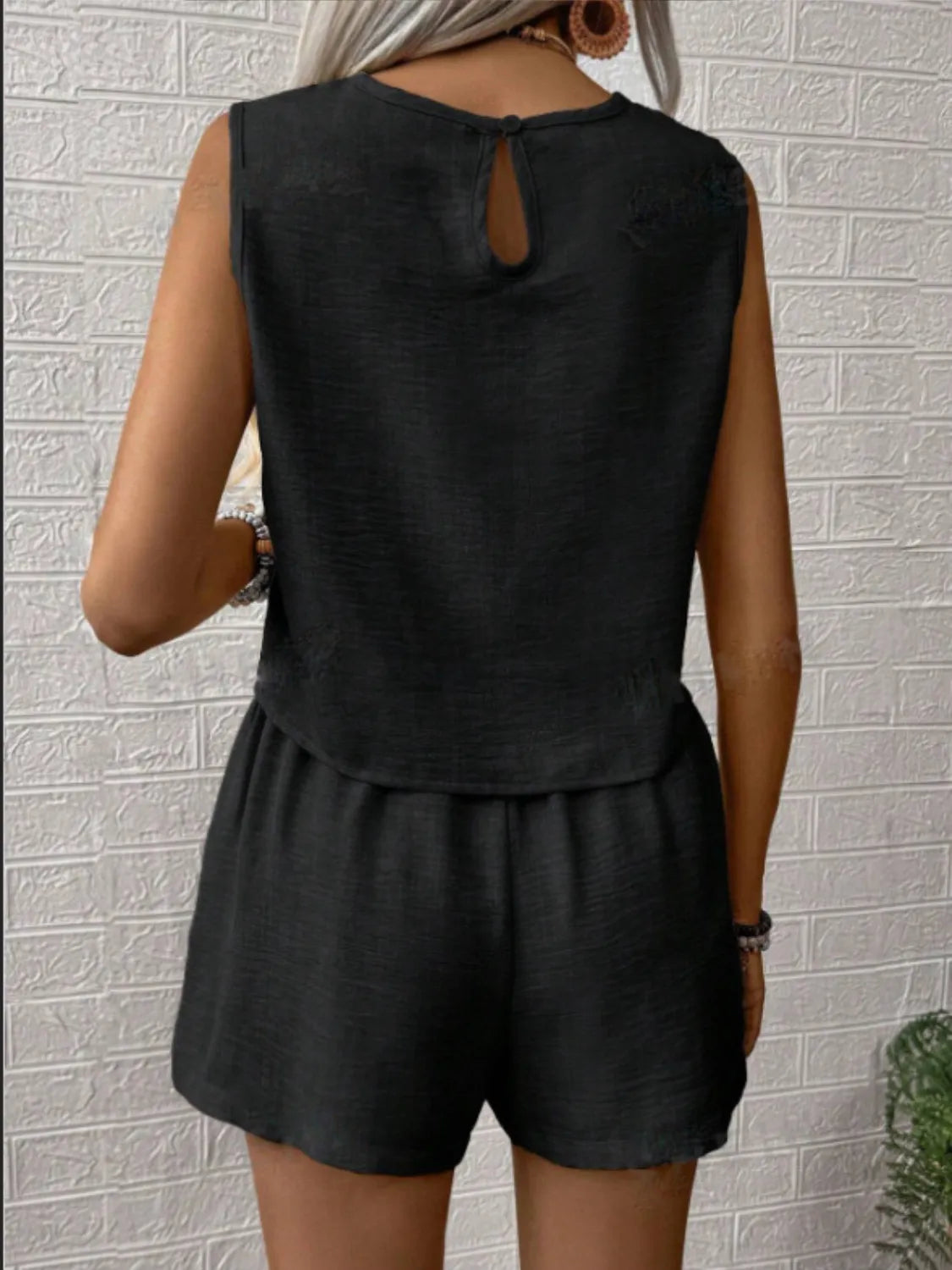 Round Neck Sleeveless Top and Shorts Set - kinko