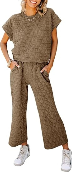 Fazortev Women's 2 Piece Outfits Quilted Lightweight Short Sleeve Tops And Cropped Pants Lounge Set - kinko