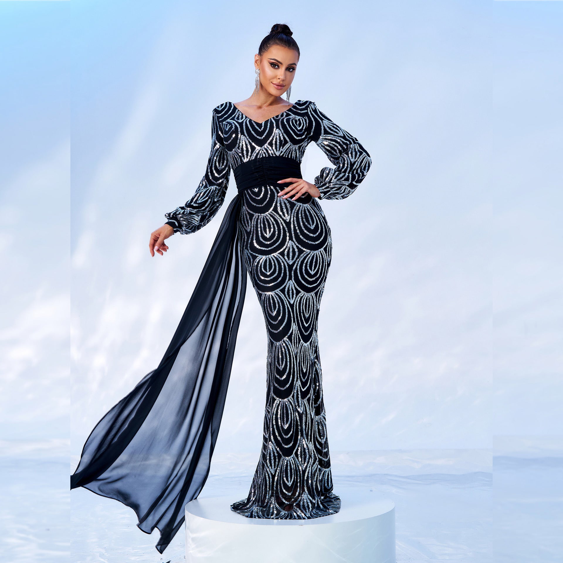 Long Sleeve Sexy Long Sequined V-neck Banquet Ribbon Evening Dress - kinko
