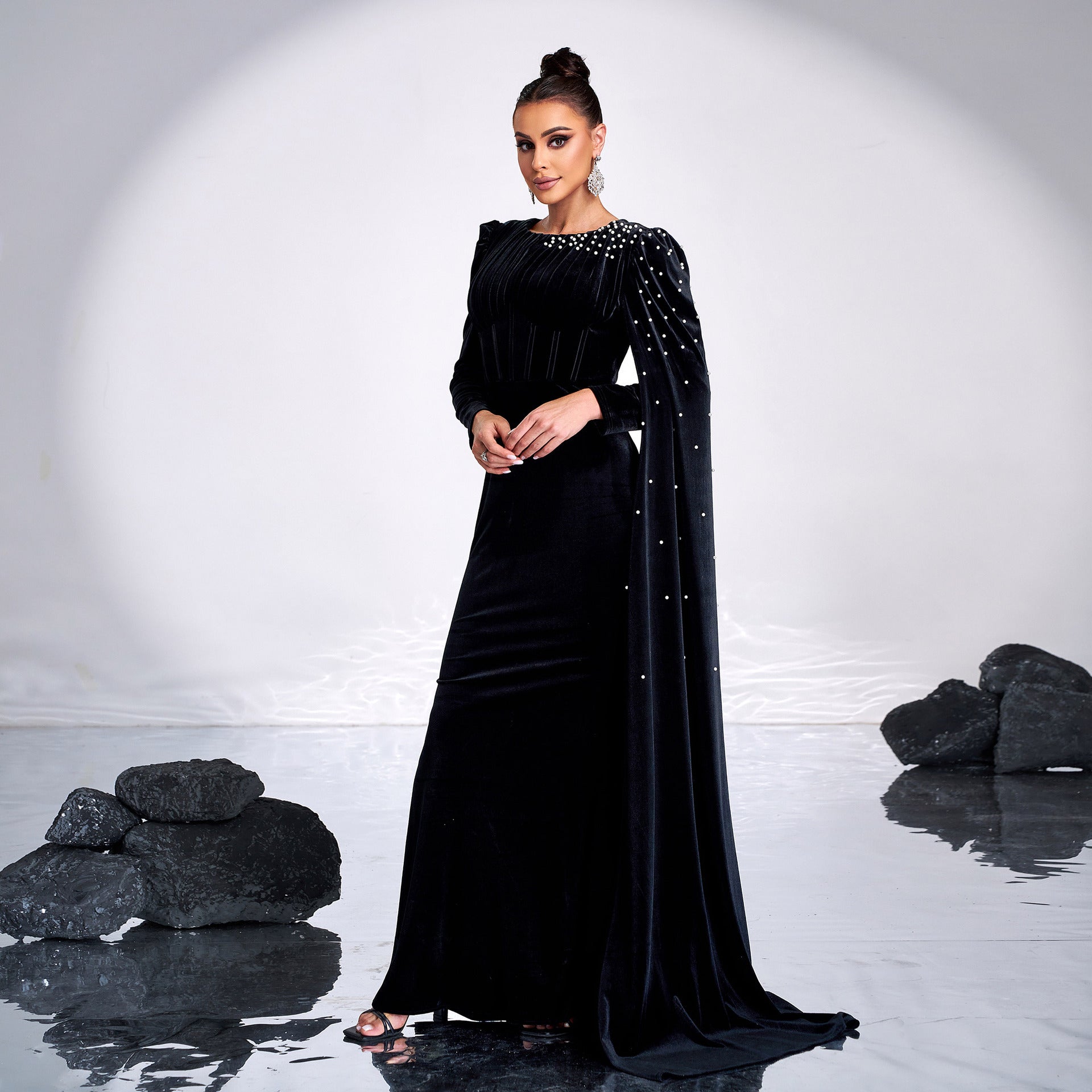 Velvet Round Neck Long Sleeve Rhinestone Evening Dress - kinko