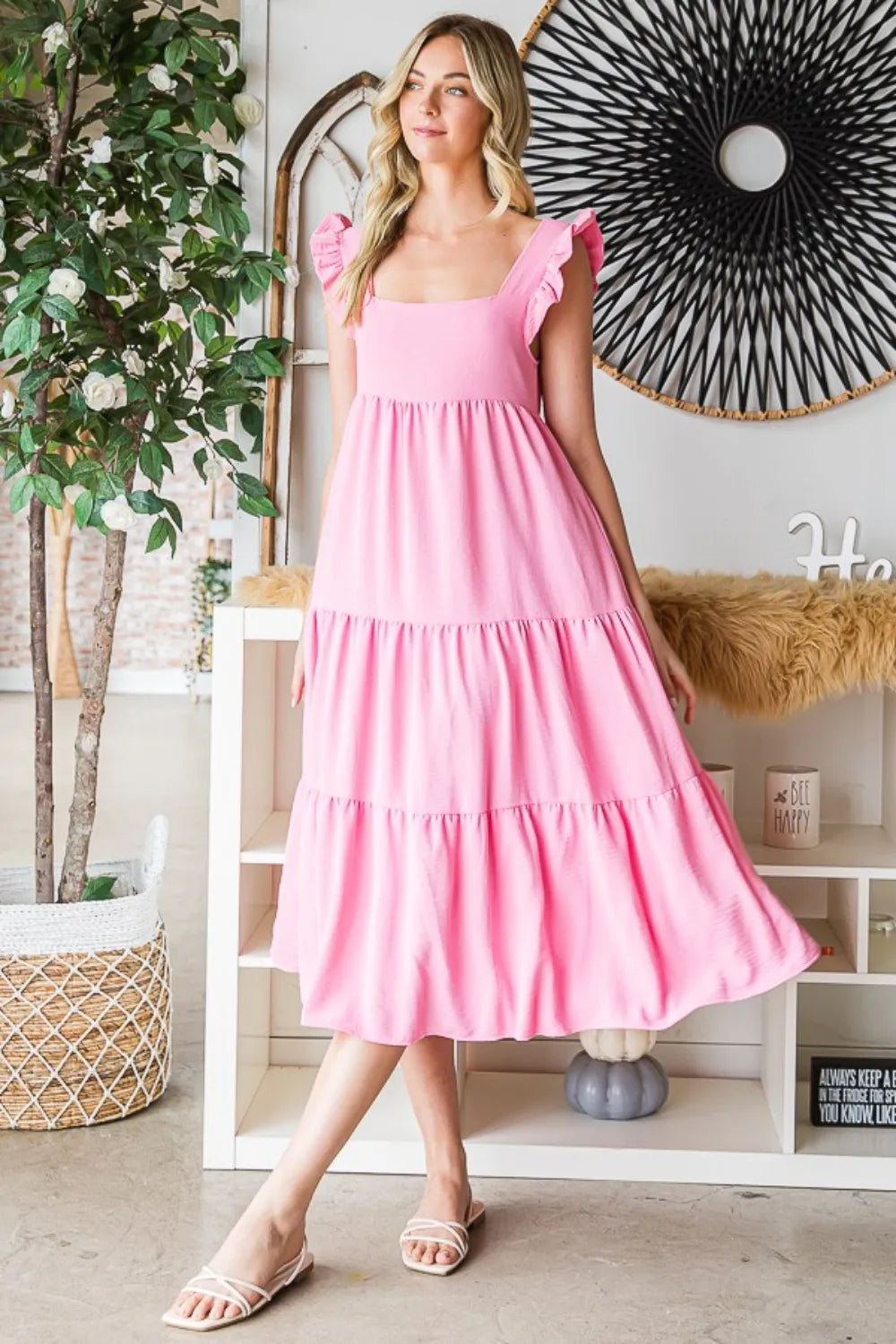 Reborn J Ruffled Sleeveless Tiered Midi Dress - kinko