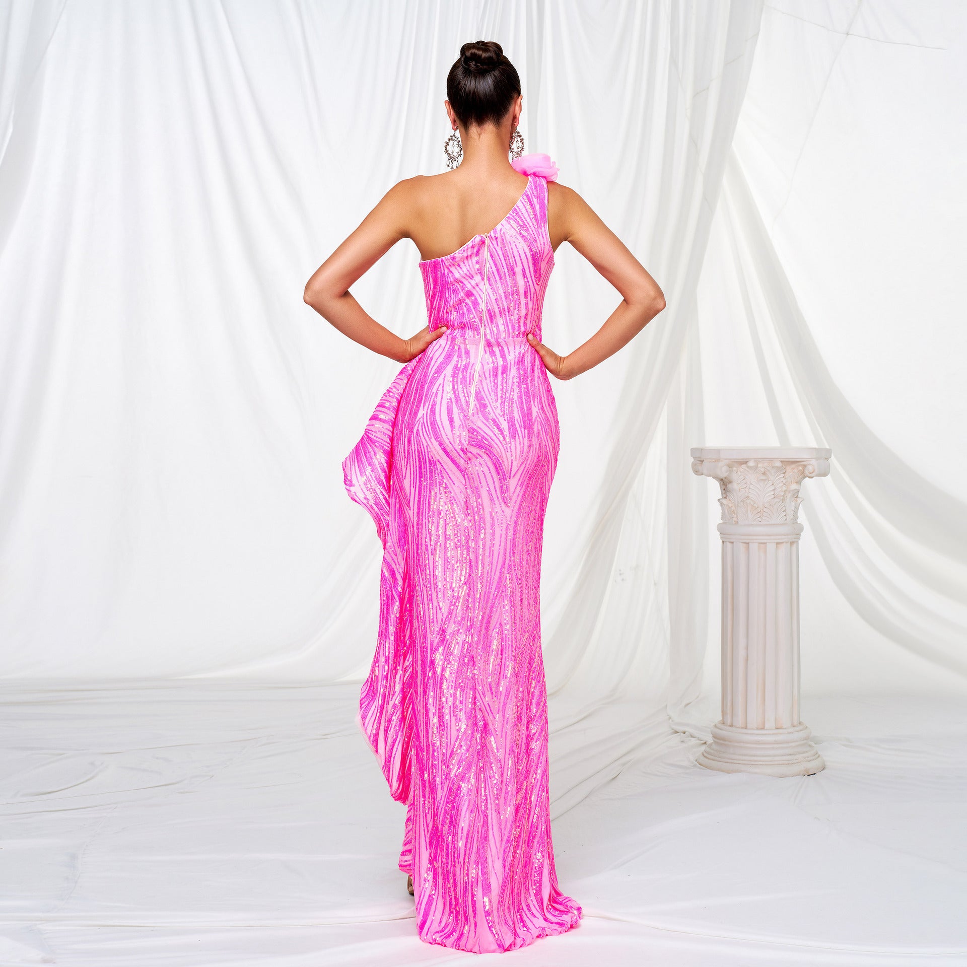 One-shoulder Diagonal Collar Sequined Slit Evening Dress - kinko