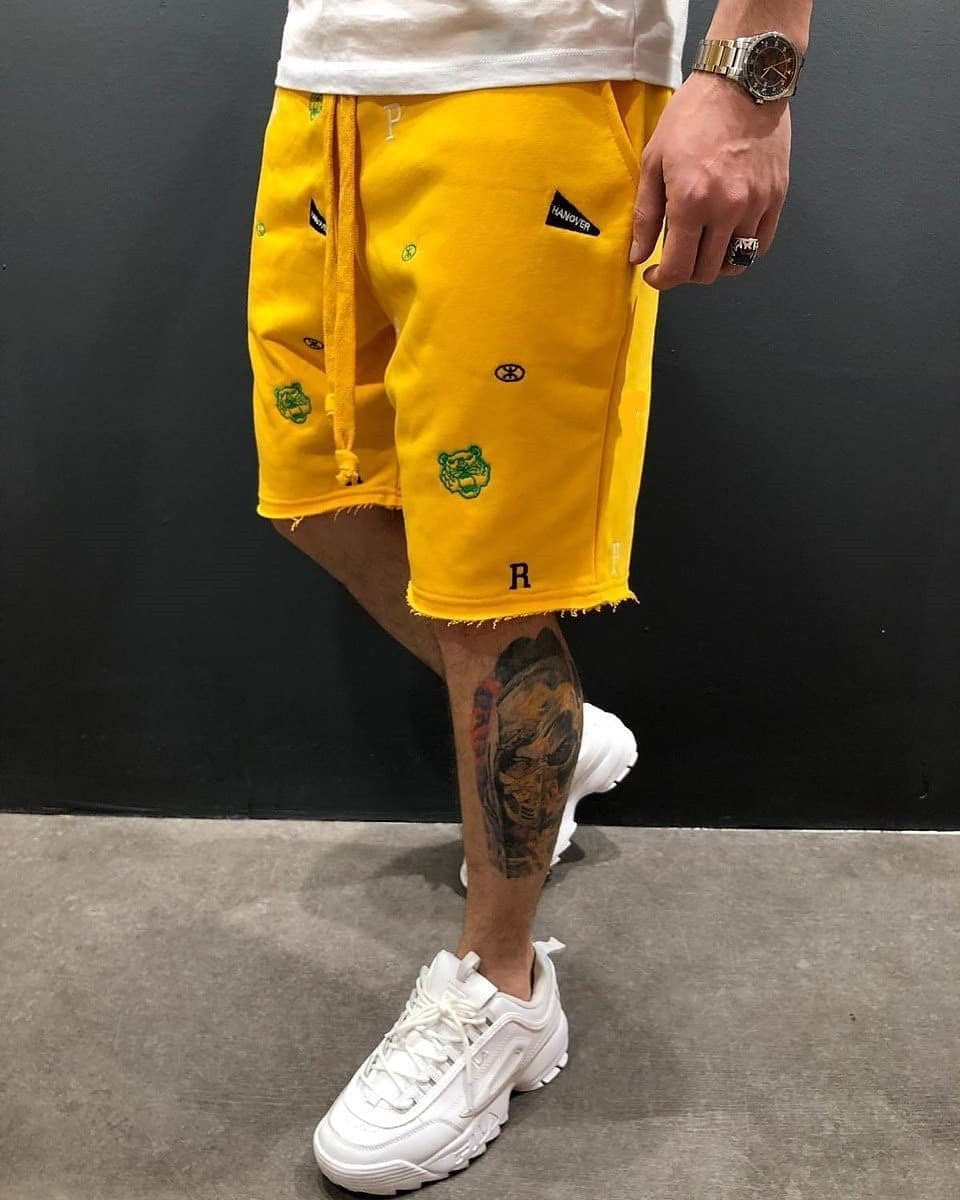 Embroidered shorts beggar pants men's pants