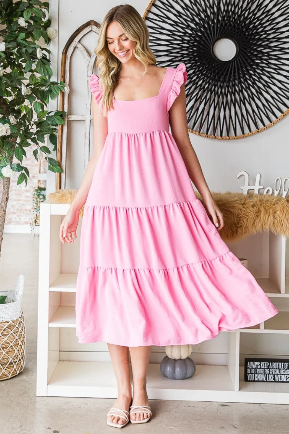 Reborn J Ruffled Sleeveless Tiered Midi Dress - kinko