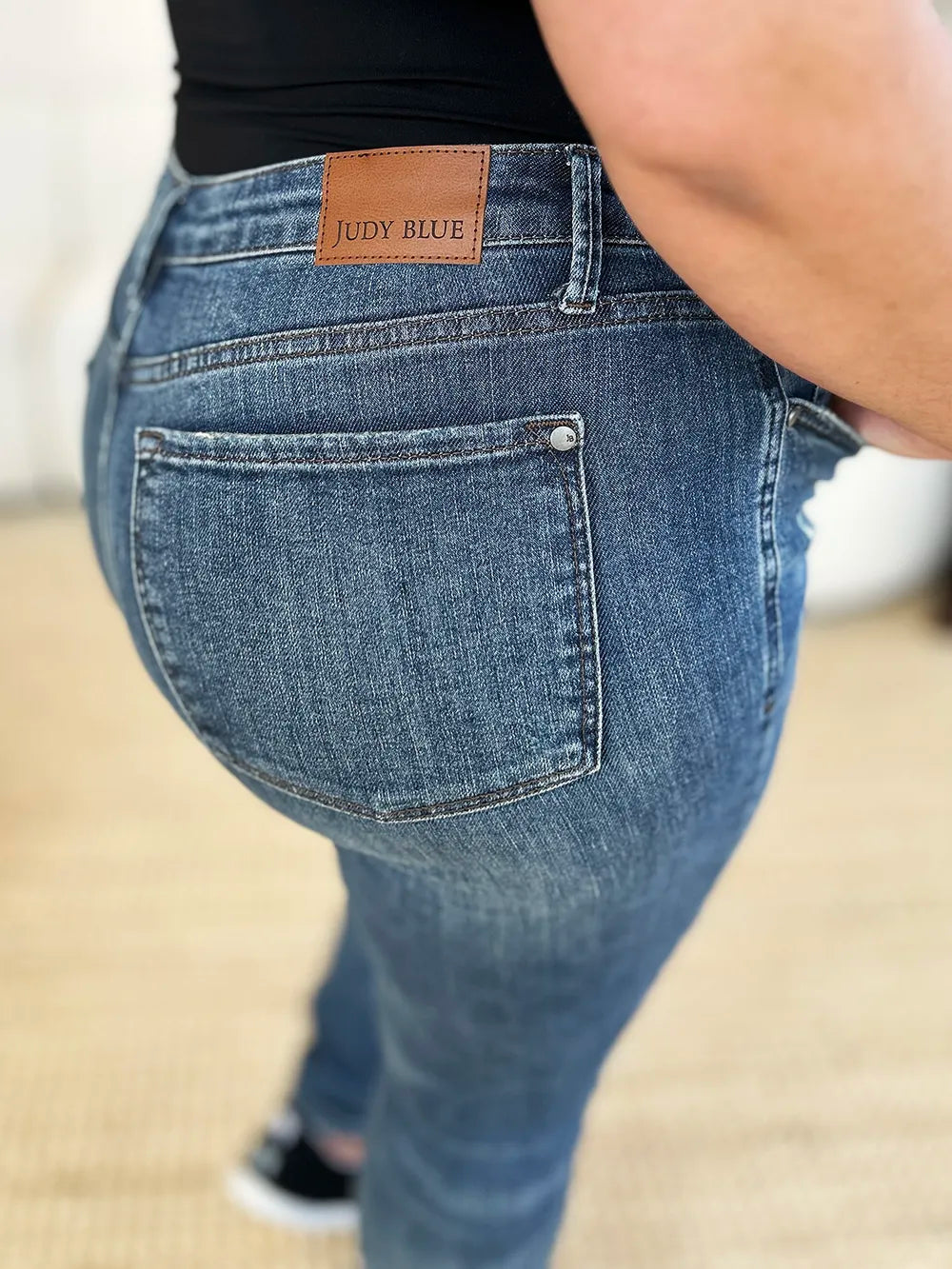 Judy Blue Full Size Mid Waist Distressed Slim Jeans - kinko