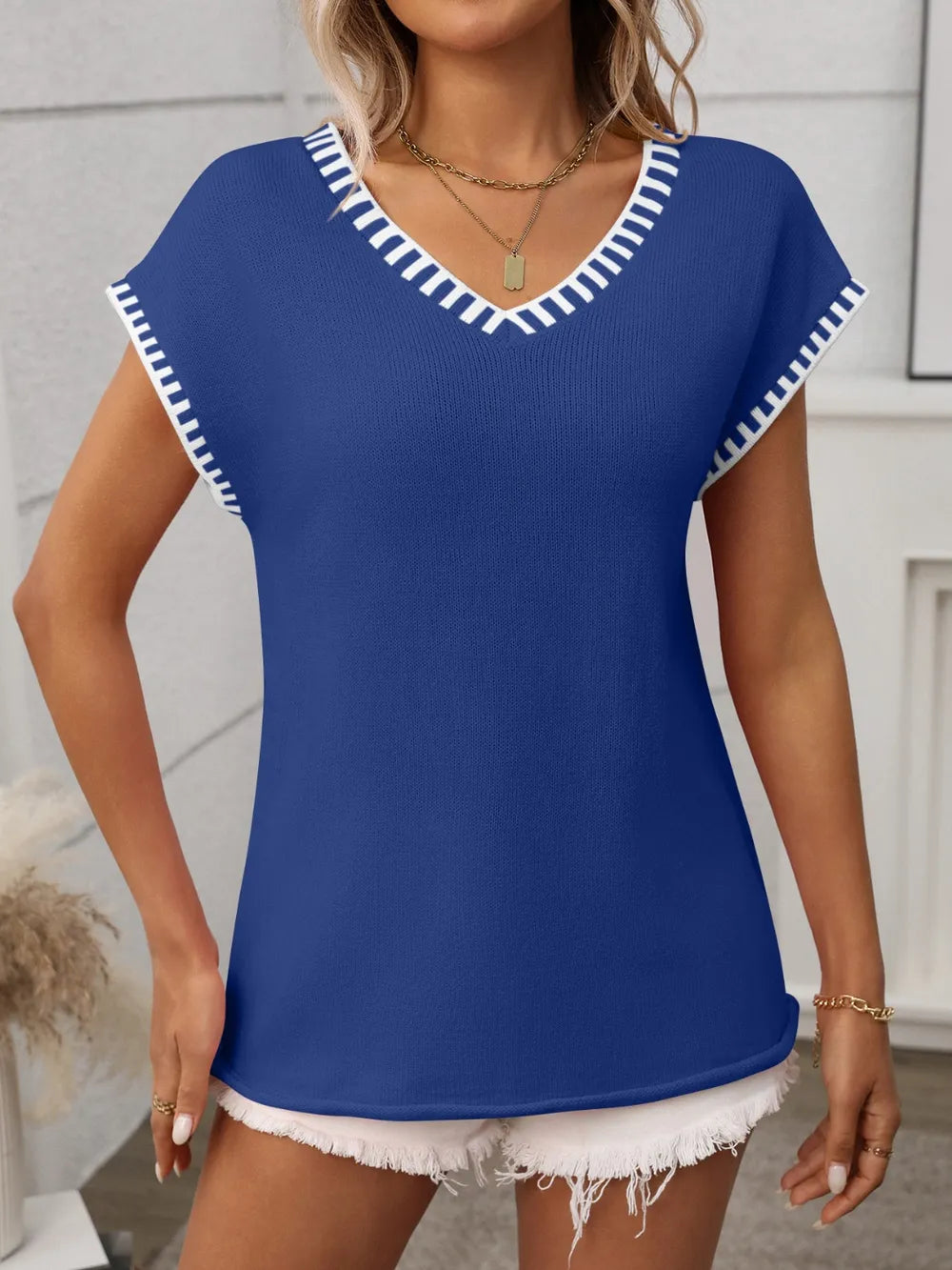 Contrast Trim V-Neck Short Sleeve Knit Top - kinko