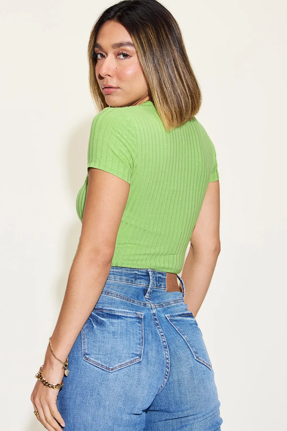 Basic Bae Full Size Ribbed Round Neck Short Sleeve T-Shirt - kinko