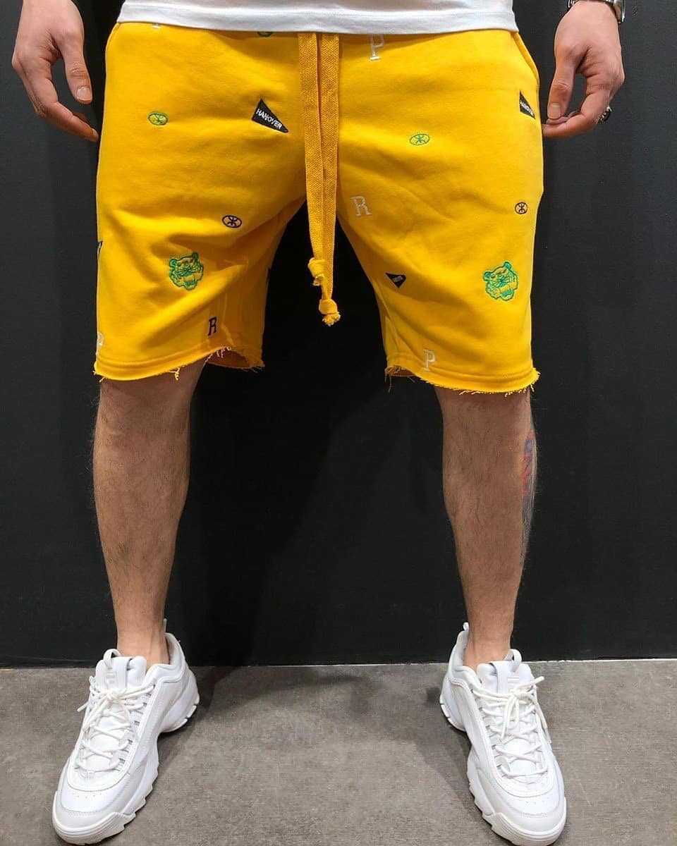 Embroidered shorts beggar pants men's pants