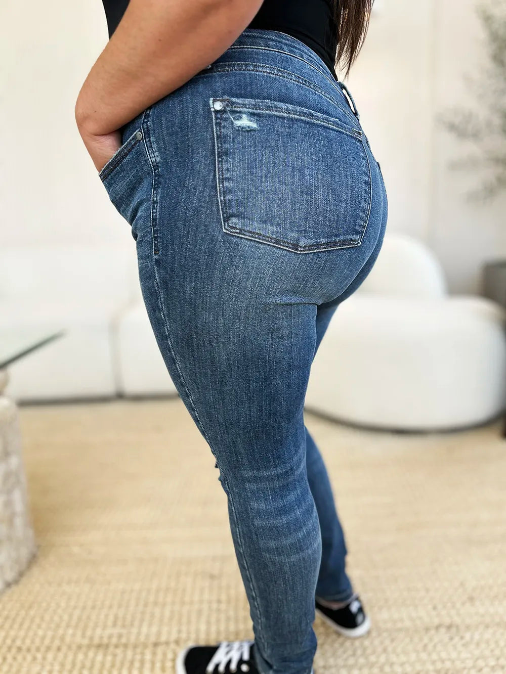 Judy Blue Full Size Mid Waist Distressed Slim Jeans - kinko