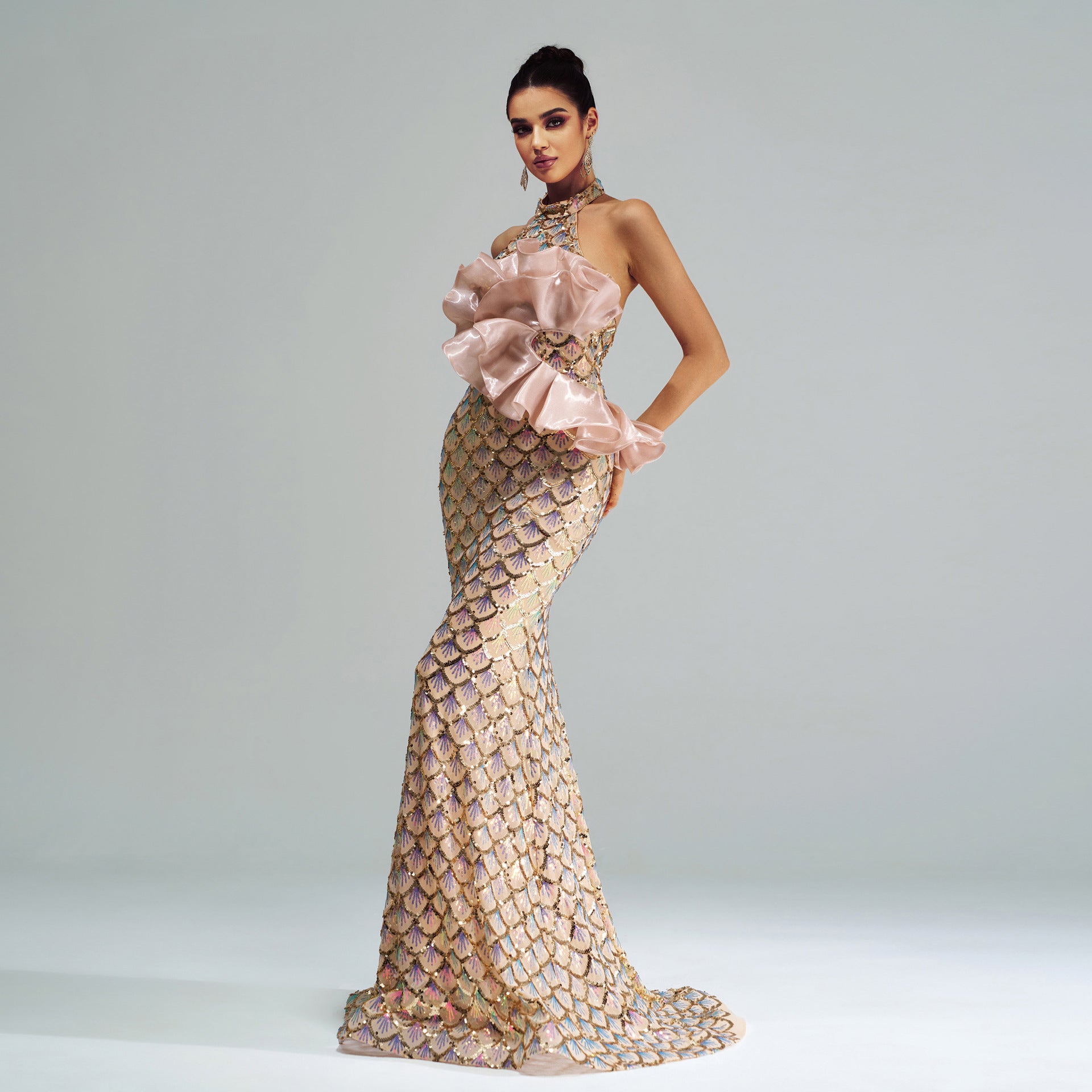 Halter Sequined Mermaid Evening Dress - kinko
