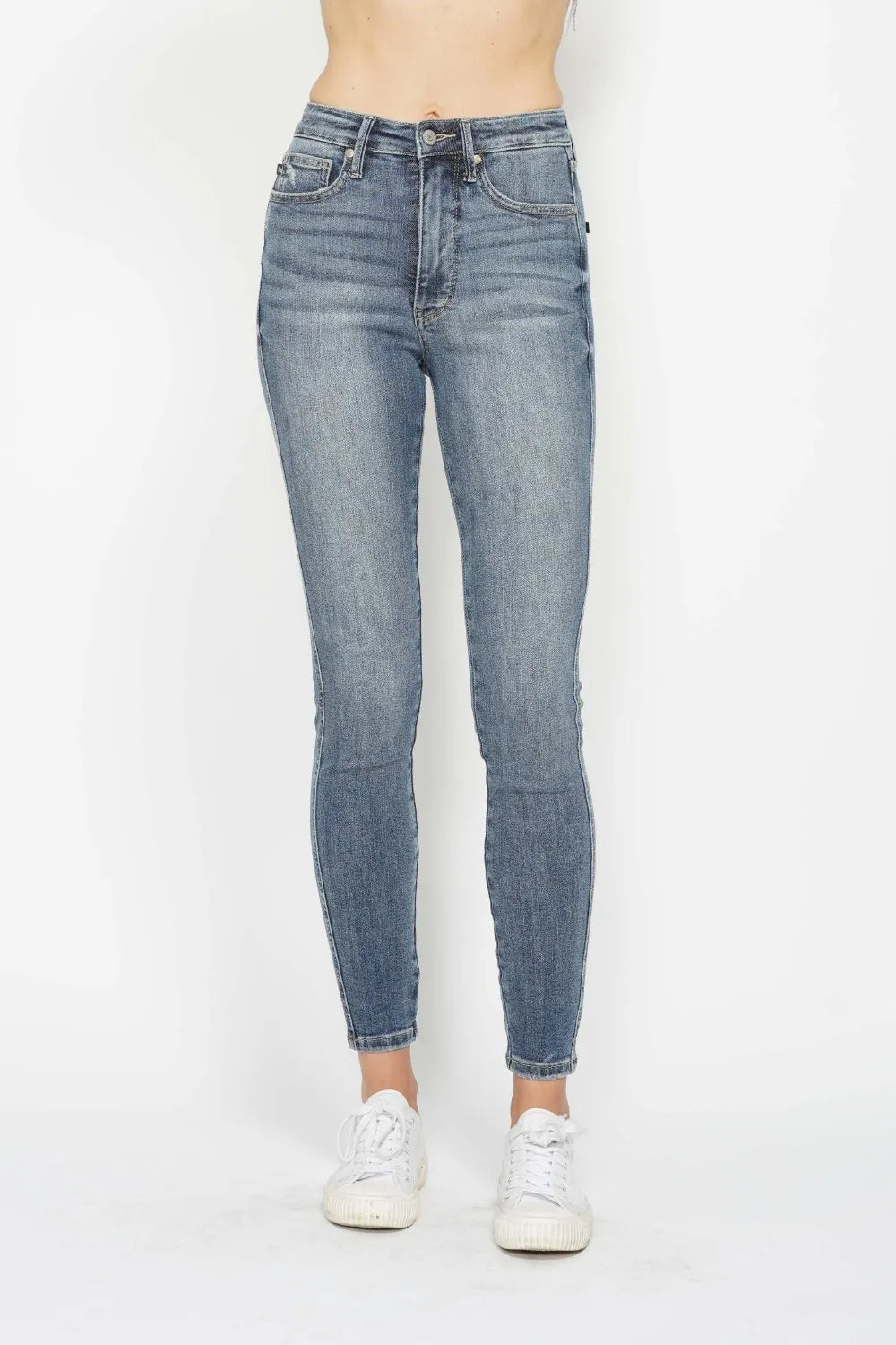 Judy Blue Full Size Tummy Control Contrast Wash Skinny Jeans - kinko