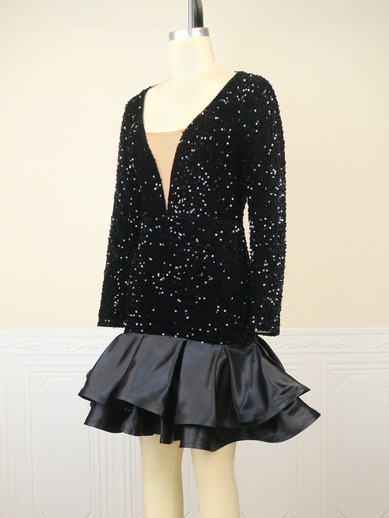 See-through Deep V-neck Sequins Dress Banquet Ball Party Short Dress - kinko