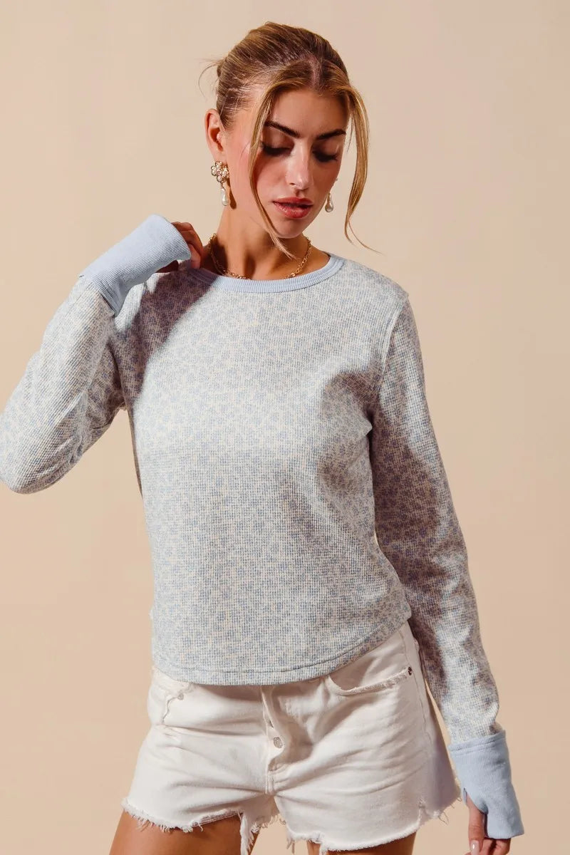 SO ME Textued Floral Knit Top with Contrast Cuffs - kinko