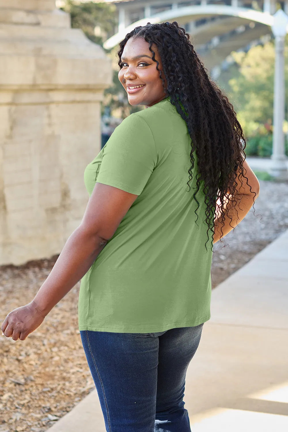 Basic Bae Bamboo Full Size V-Neck Short Sleeve T-Shirt - kinko