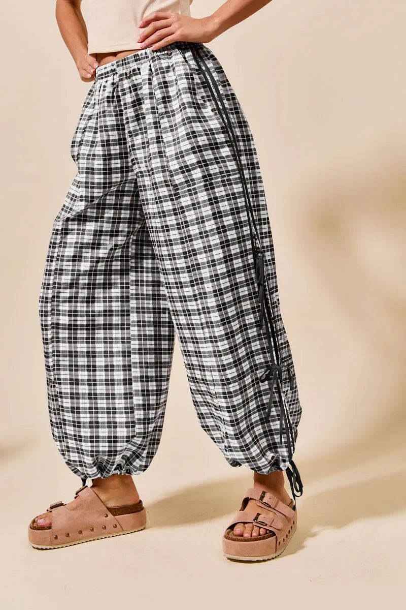 SO ME Plaid Elastic Waist Balloon Pants - kinko