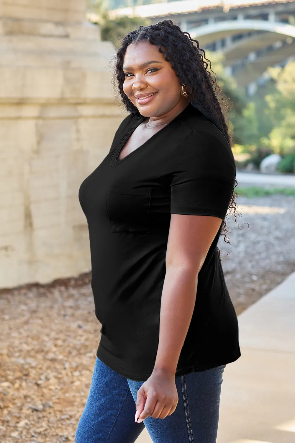 Basic Bae Bamboo Full Size V-Neck Short Sleeve T-Shirt - kinko