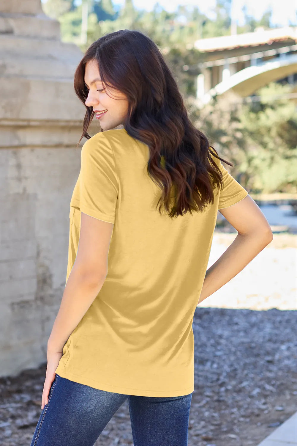Basic Bae Bamboo Full Size V-Neck Short Sleeve T-Shirt - kinko
