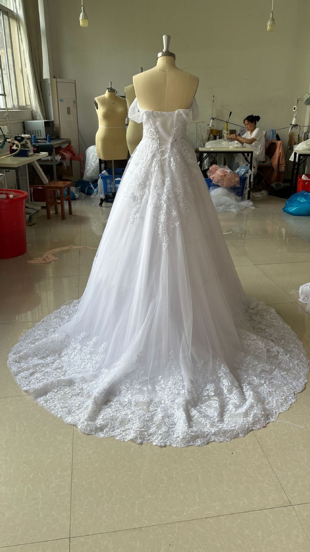 Off-shoulder Bridal Main Wedding Dress Elegant Court Style High-grade Luxury French Light Door Yarn - kinko