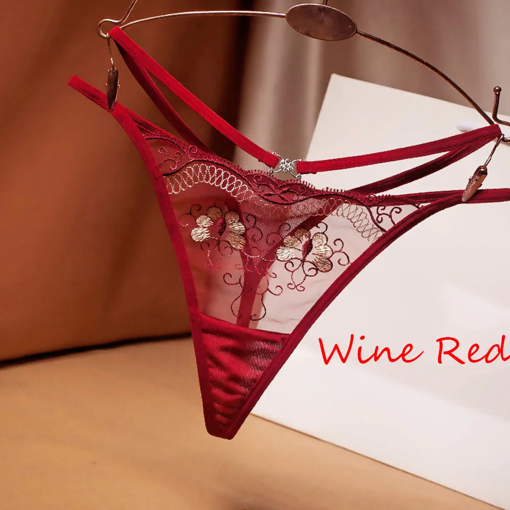 Women Sexy Underpant The embroidery lace Panties Girls Transparent bowknot Briefs Female printing Underwear fashion Lingerie