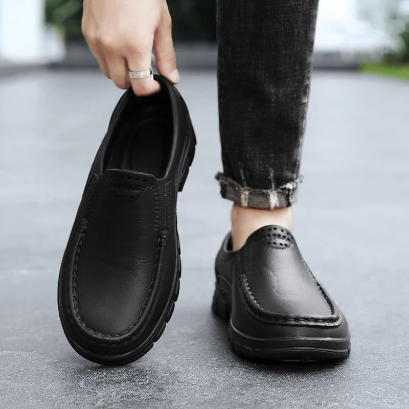 Men's new chef shoes fashion breathable waterproof anti slip four season hotel kitchen work comfortable soft soled walking shoes