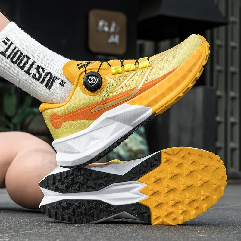 Steel-toed shoesMen's Running Shoes Fashionable Casual Large Size Summer Breathable Mesh Surface Wear Resistant Lightweight Spor