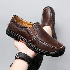 Leather Casual Sneakers for Men Handmade Shoes New Fashion Waterproof Fashion Trendy Male Driving Shoes Versatile Hiking Shoes