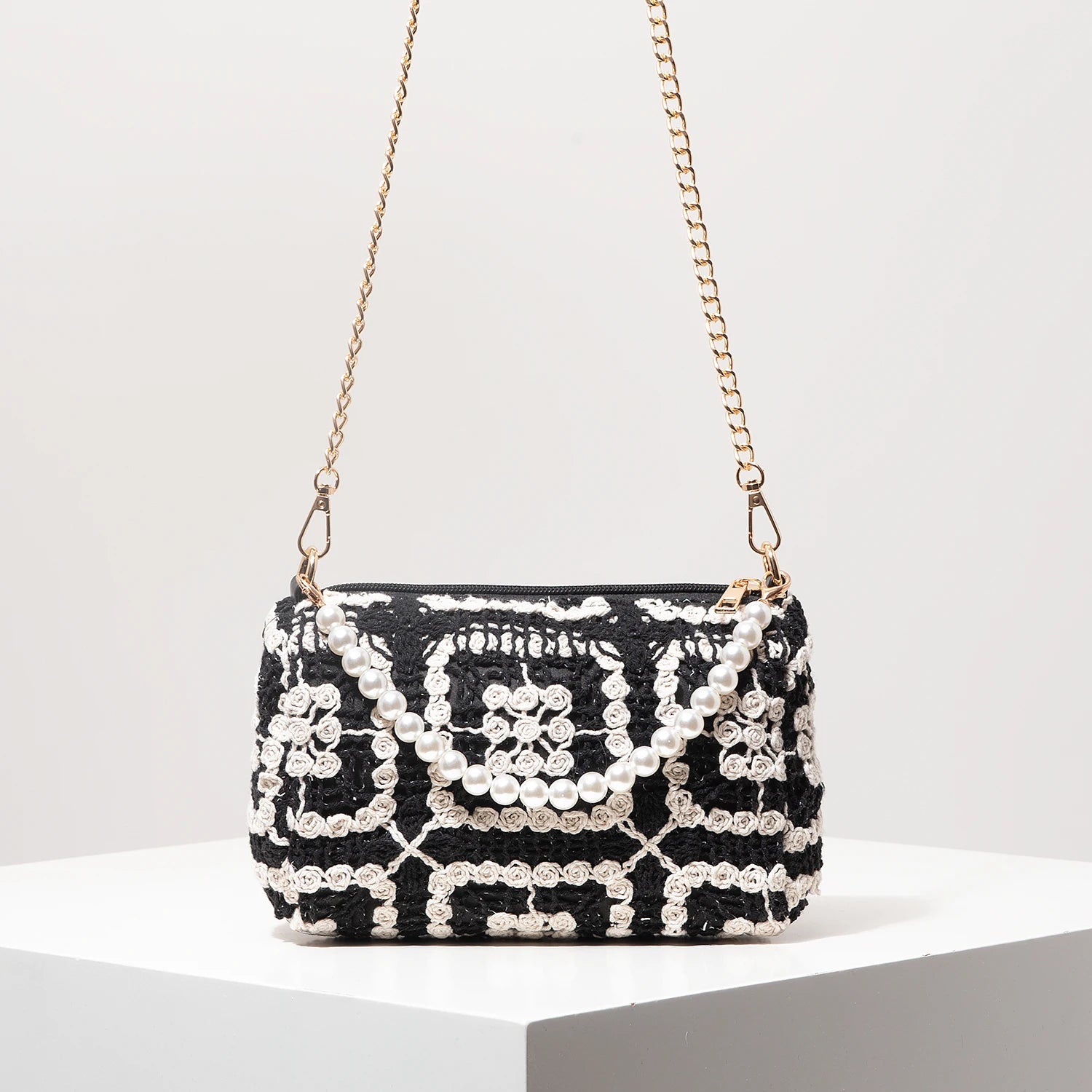 Boho Beach Bags for Women，Pearl Bag，Wicker Bag，Premiun Style Tote Bags for Ladies，Vacaition Outfits Women，Travel Must Haves