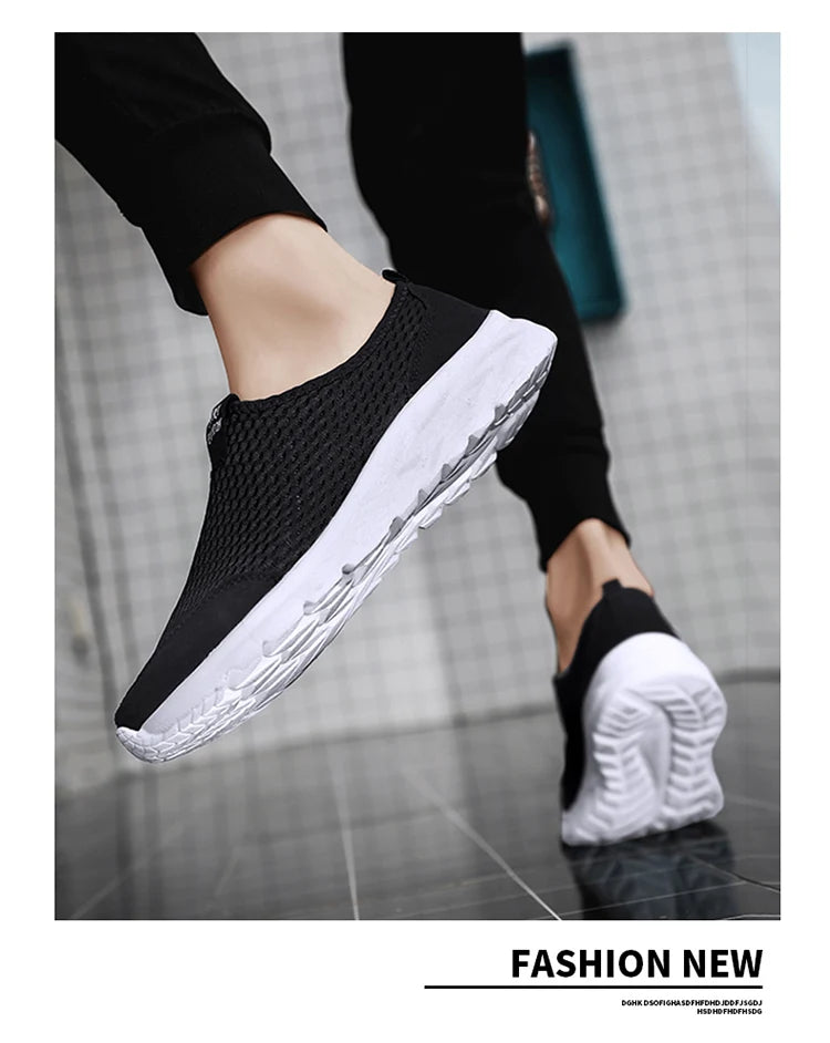 Men's Casual Sports Shoes Lightweight and Large-sized with A Round Toe Color-blocked Mesh Breathable Soft Sole Wearable Style
