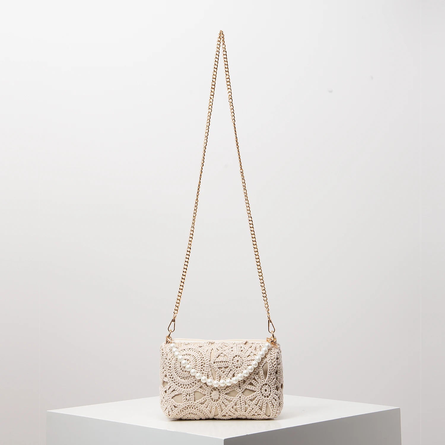 Boho Beach Bags for Women，Pearl Bag，Wicker Bag，Premiun Style Tote Bags for Ladies，Vacaition Outfits Women，Travel Must Haves