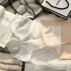 Summer Ice Silk Seamless Underwear Ladies Summer Ultra-thin Sense Quick-drying Pants 3D Peach Hip Fitness Briefs Panties