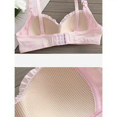 Kleine, frische Unterwäsche für Frauen mit süßen, kleinen Brüsten, die durch zarte Spitze einen schönen Rückenausschnitt betonen. Dünner BH-Stil