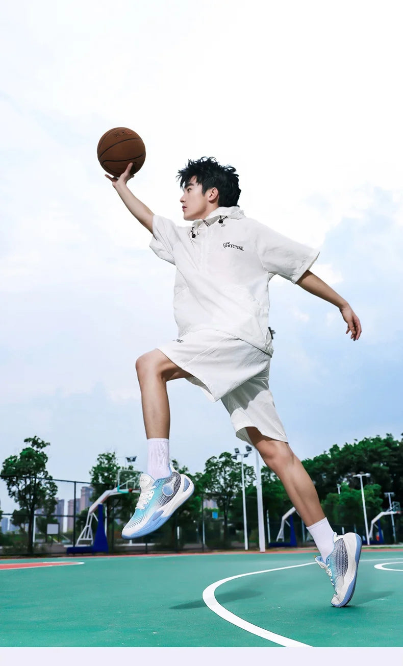 Basketball Shoes for Men and Women in Summer Mesh Breathable Lightweight Soft Sole Low-Top Shock-Absorbing Anti-Slip Wear-Resist