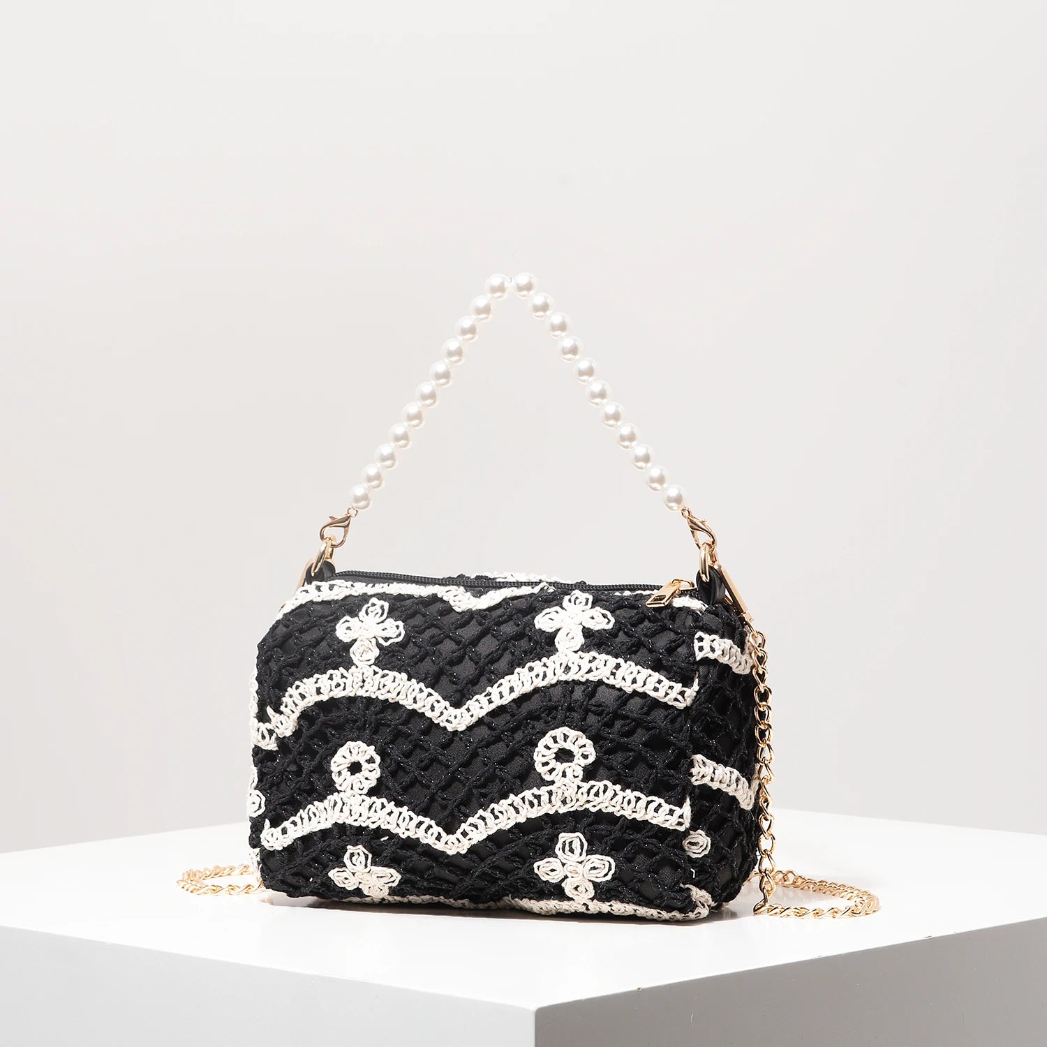 Boho Beach Bags for Women，Pearl Bag，Wicker Bag，Premiun Style Tote Bags for Ladies，Vacaition Outfits Women，Travel Must Haves