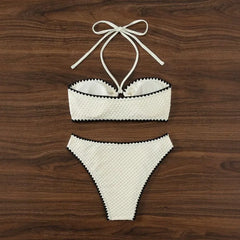Sexy Bikini-Set mit Muschelkanten, hängendem Nackenband und trendigem Kreuzrand-Design. Chinesische Marke, Damen-Bademode.