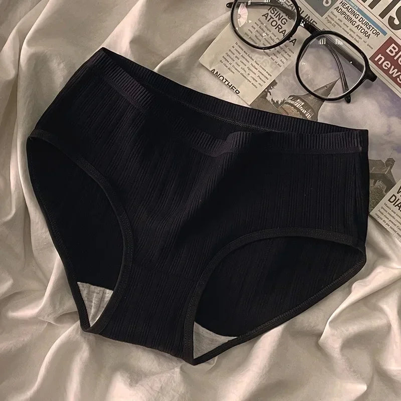 Damen-Baumwollunterwäsche, sexy im japanischen Stil, mittelhoher Bund, schlicht, atmungsaktiv, bequem, nahtlos.